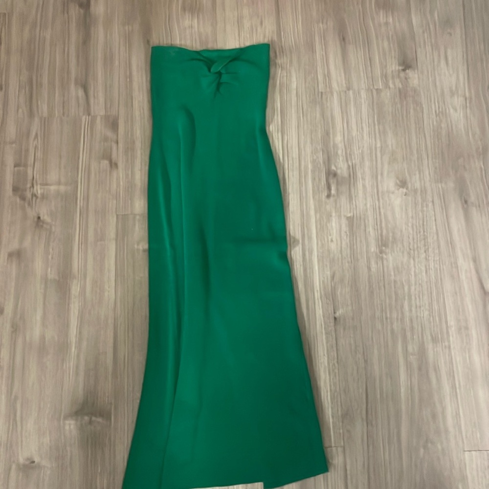 Green Midi Form Fitting Amazon Dress With Knot Detail